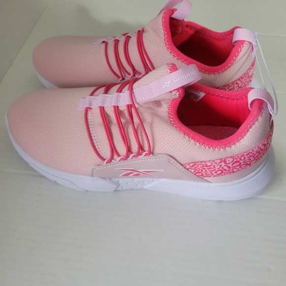 Sold NWOT Reebok Womens Slip-On Pink Sneakers Shoes 096069 Size 6 - Picture 4 of 10